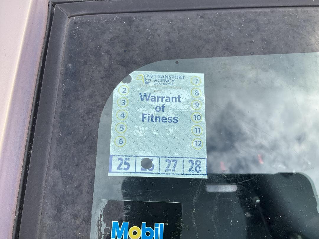 Photo '11' of Toyota Vitz Photo '11' of Toyota Vitz