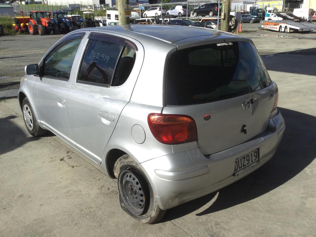 Photo '5' of Toyota Vitz Photo '5' of Toyota Vitz