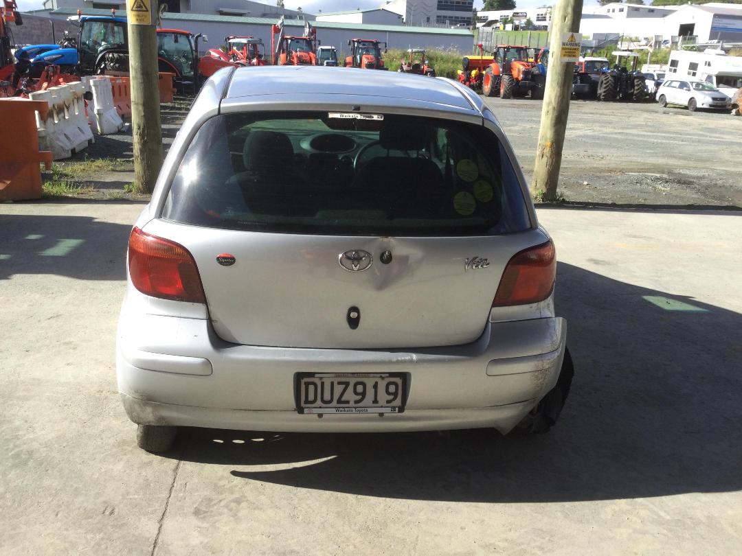 Photo '6' of Toyota Vitz Photo '6' of Toyota Vitz