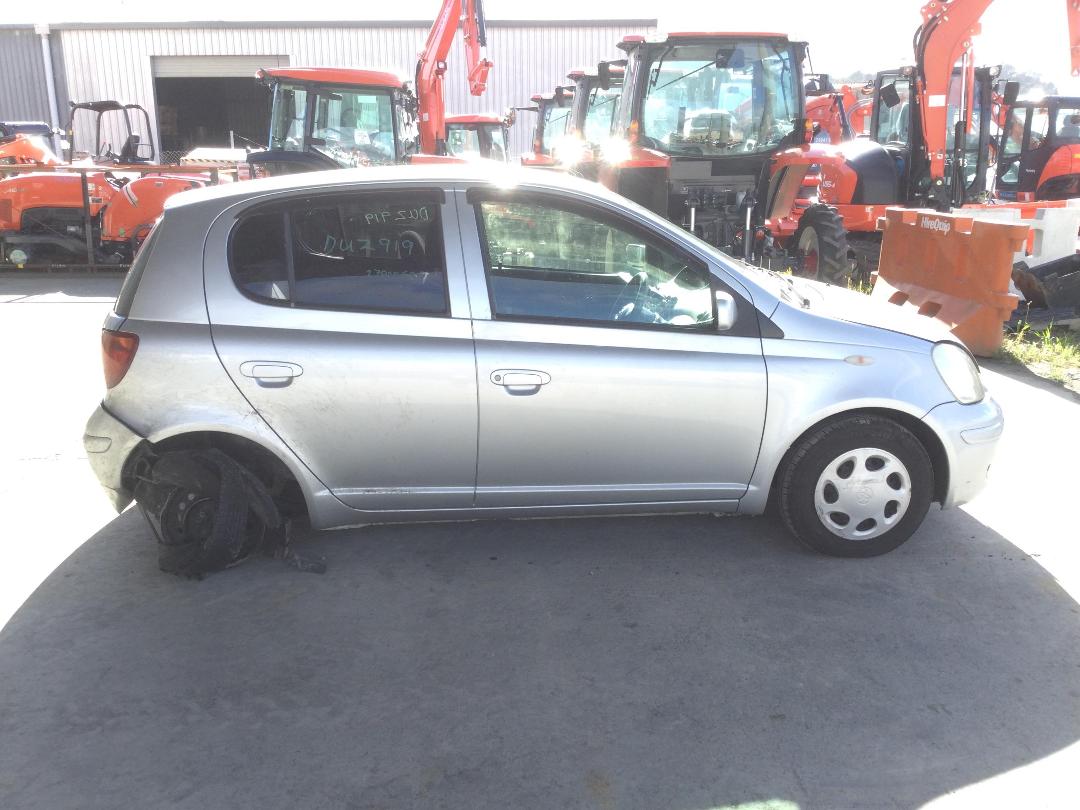 Photo '8' of Toyota Vitz Photo '8' of Toyota Vitz