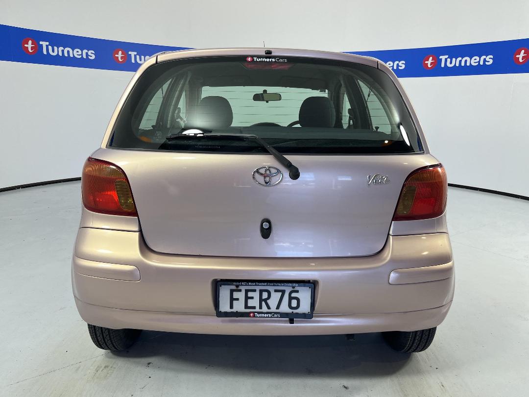 Photo '6' of Toyota Vitz Photo '6' of Toyota Vitz