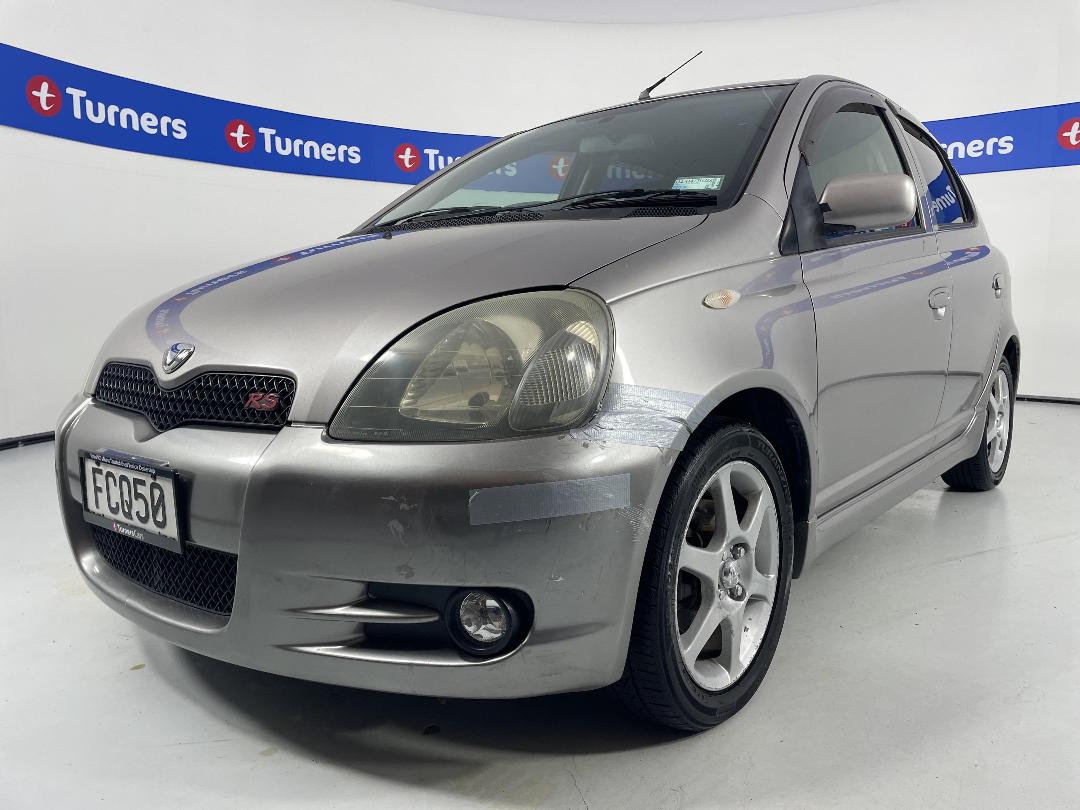 Photo '4' of Toyota Vitz