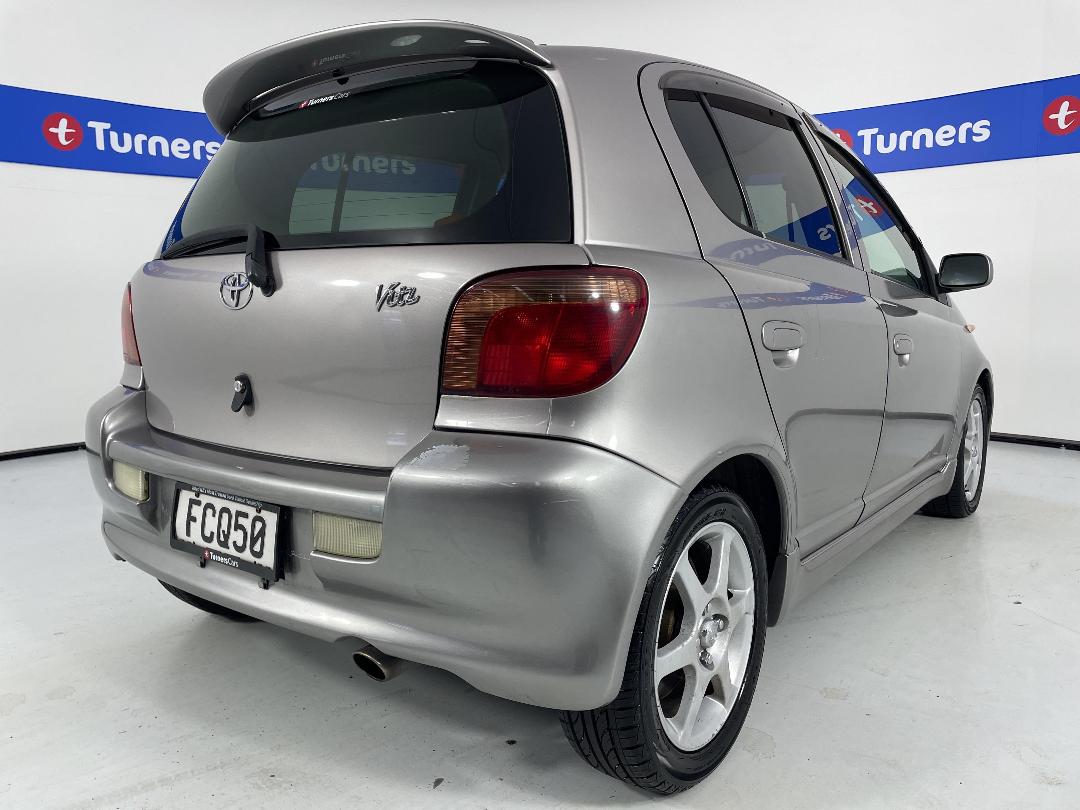 Photo '7' of Toyota Vitz