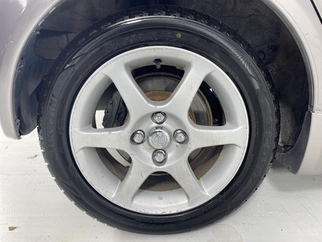 Photo '12' of Toyota Vitz