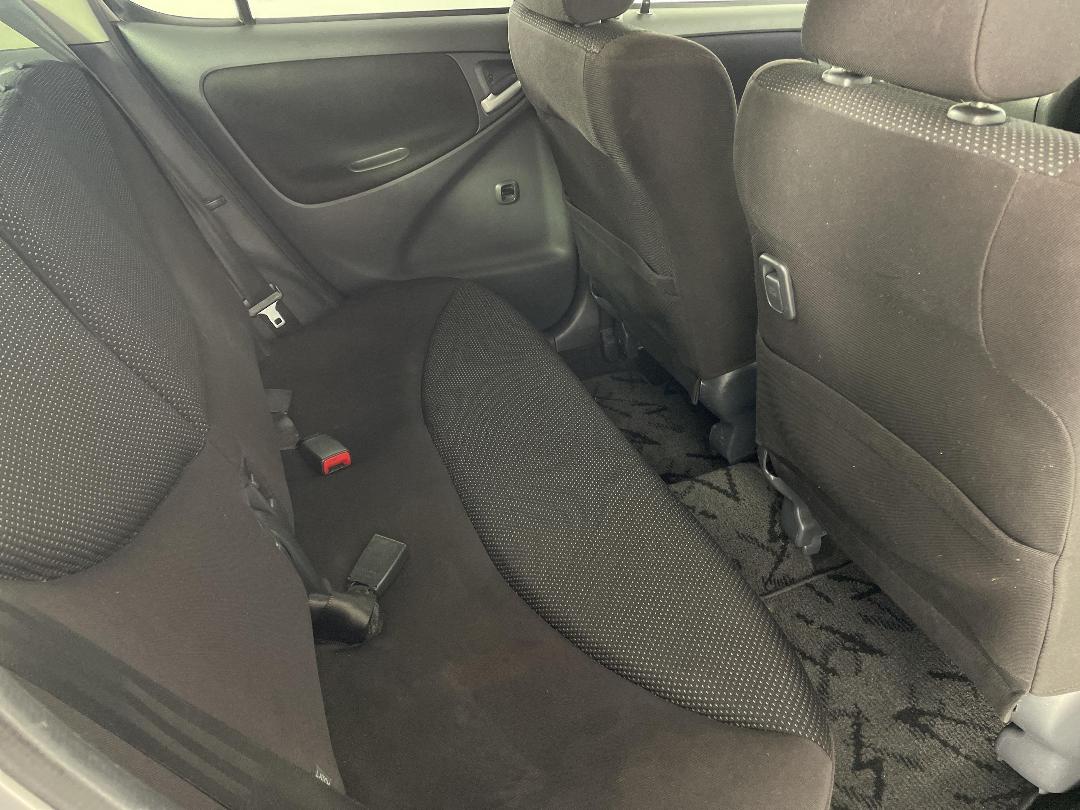 Photo '20' of Toyota Vitz