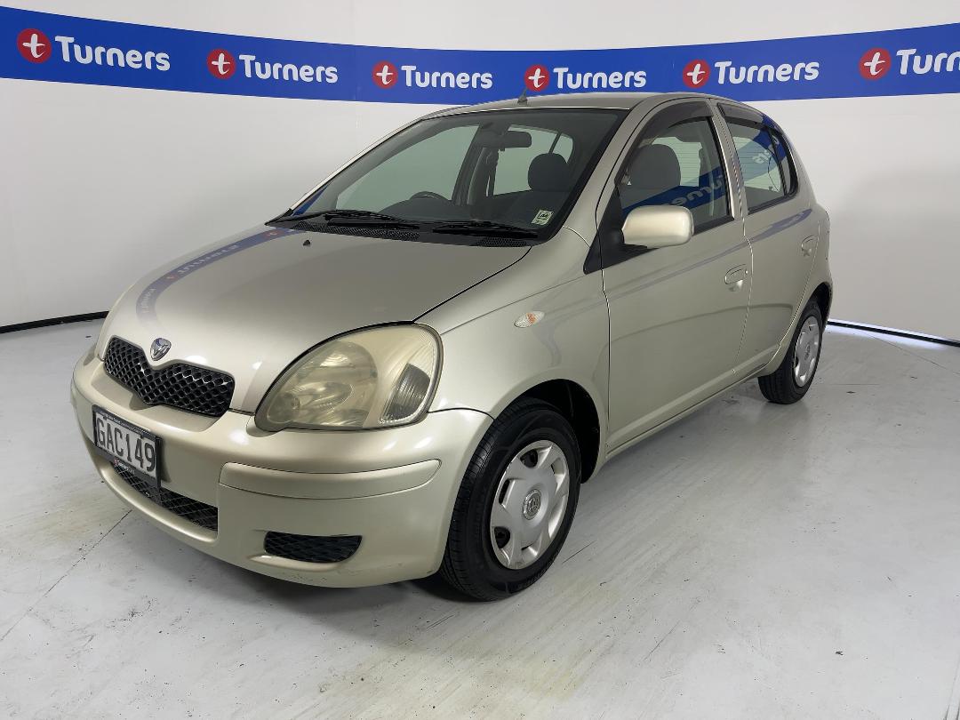 Photo '4' of Toyota Vitz