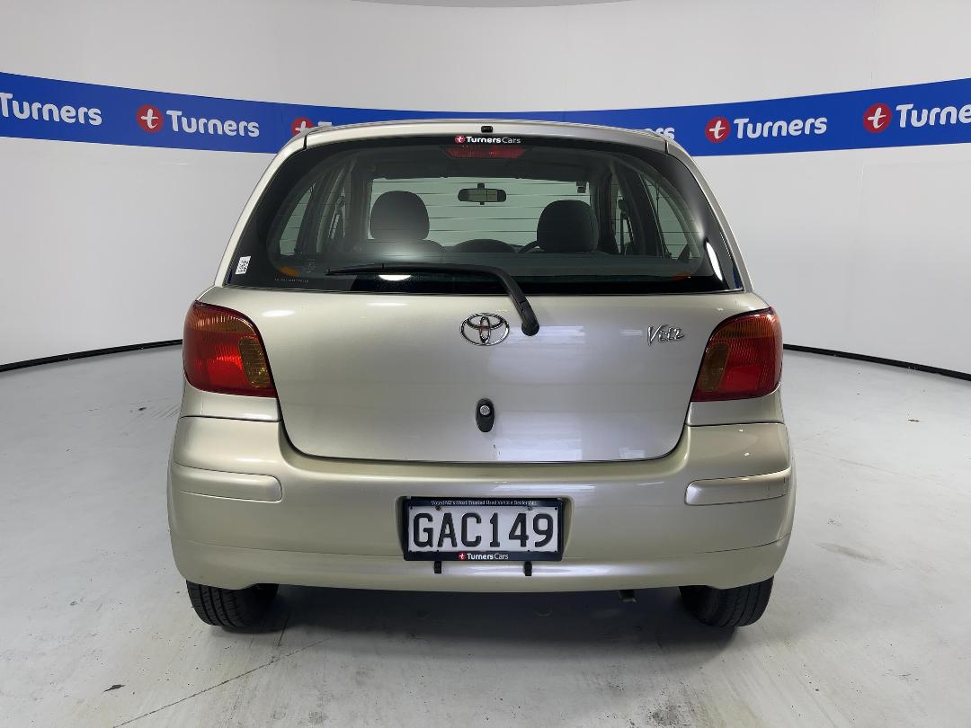 Photo '6' of Toyota Vitz