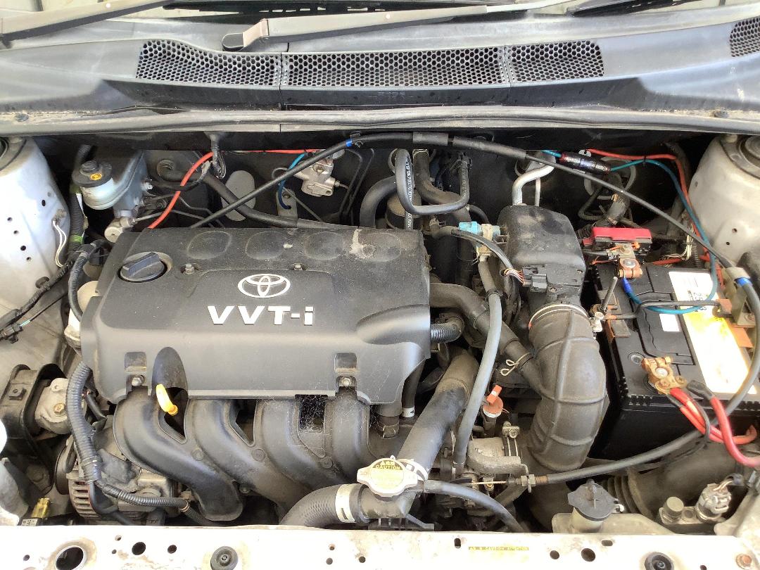 Photo '9' of Toyota Vitz