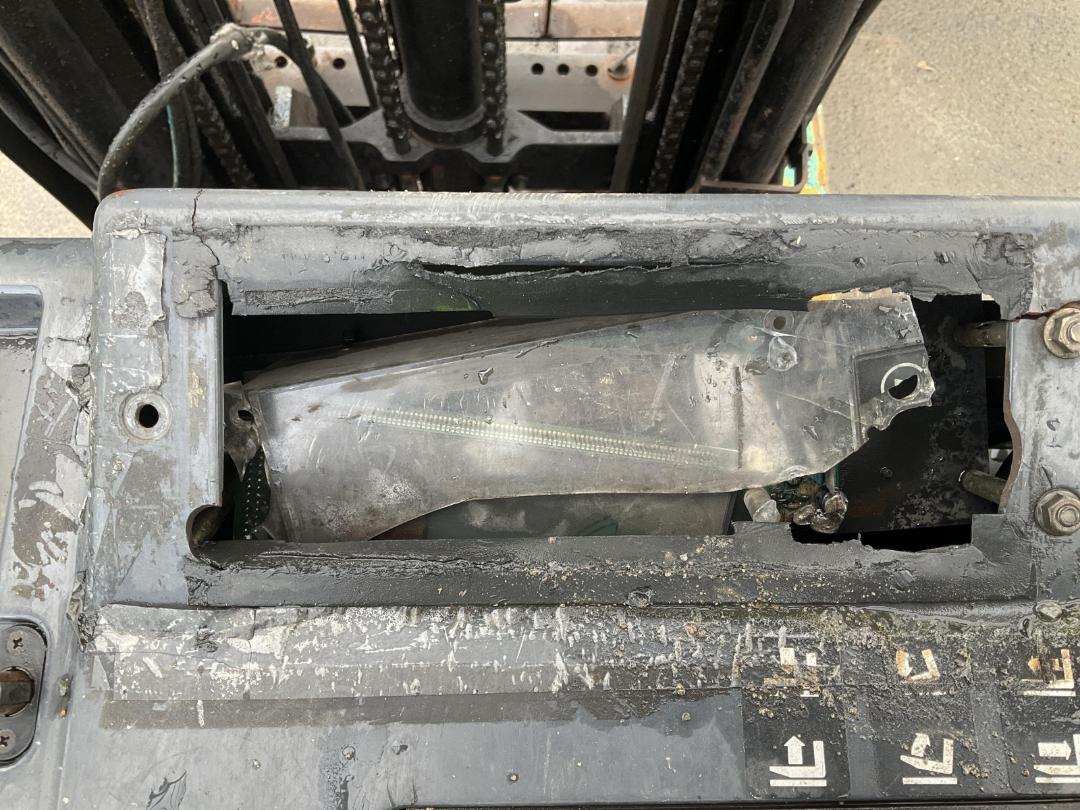 Photo '14' of Yale 61-FBRA15WX Forklift Photo '14' of Yale 61-FBRA15WX Forklift