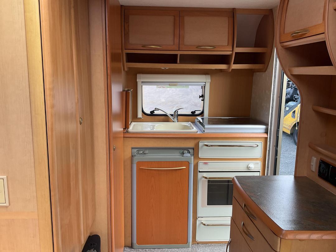 Photo '10' of ABBEY IONA Caravan Caravan - Single Photo '10' of ABBEY IONA Caravan Caravan - Single
