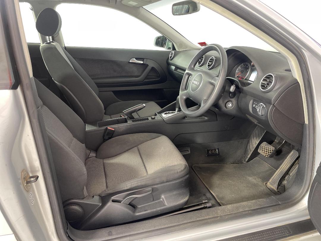 Photo '14' of Audi A3 2.0 FSI