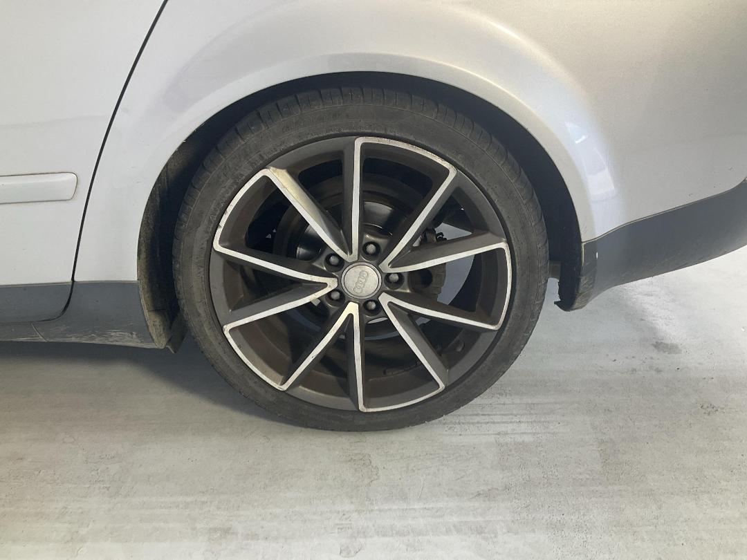 Photo '9' of Audi A4 Photo '9' of Audi A4