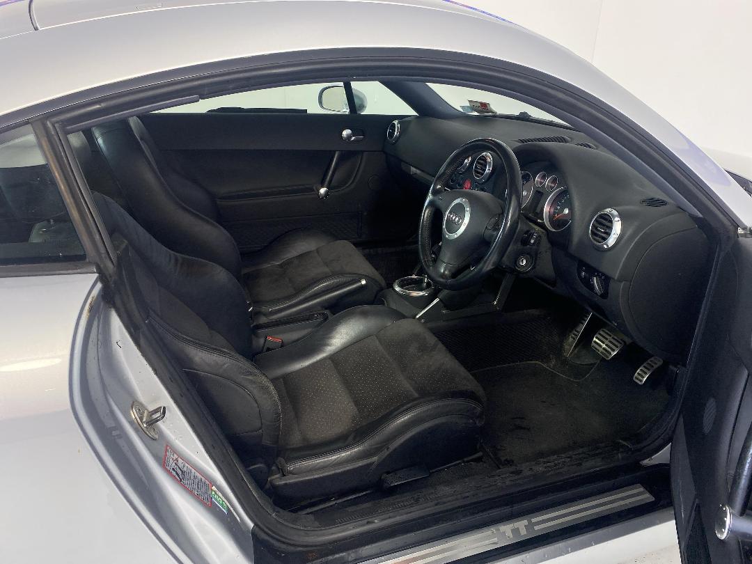 Photo '16' of Audi TT