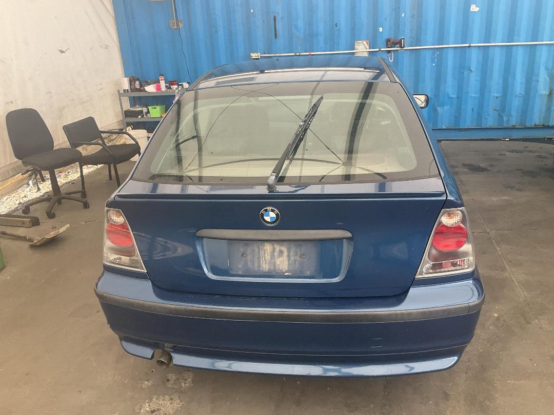 Photo '12' of BMW Compact