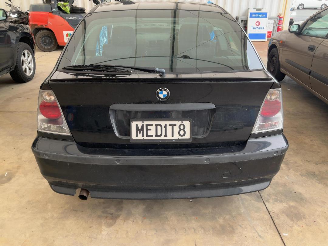 Photo '4' of BMW Compact