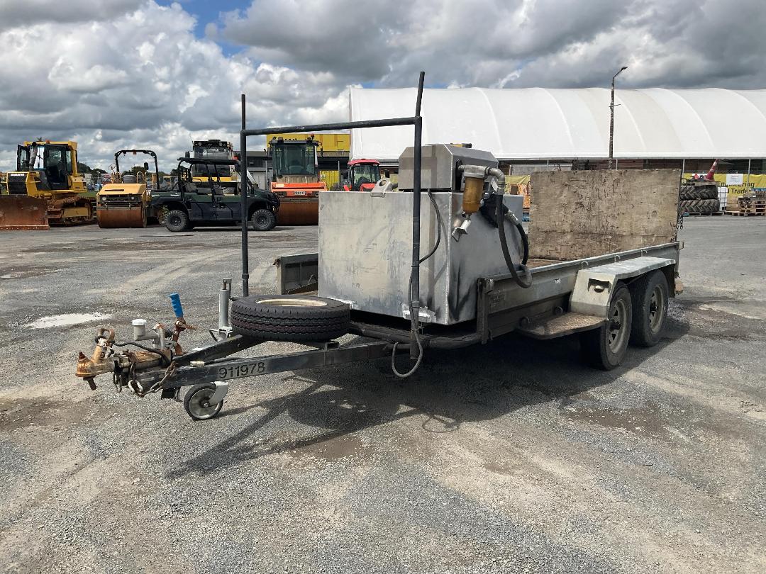 Photo '12' of BRENT SMITH FUEL Flat Deck - Tandem Photo '12' of BRENT SMITH FUEL Flat Deck - Tandem