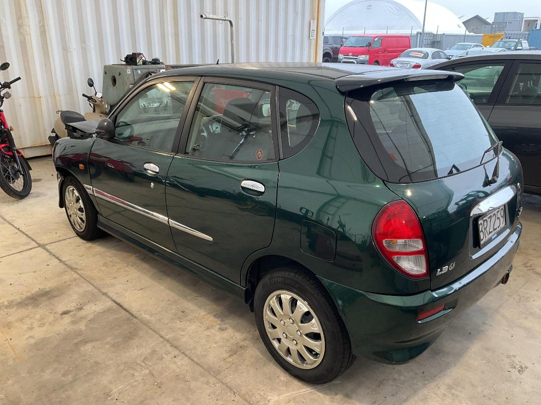 Photo '3' of Daihatsu Sirion Photo '3' of Daihatsu Sirion