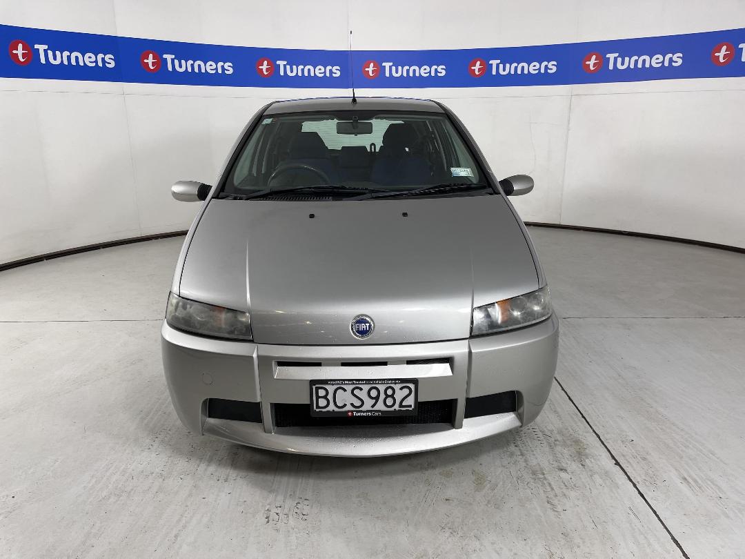 Photo '2' of Fiat Punto Photo '2' of Fiat Punto