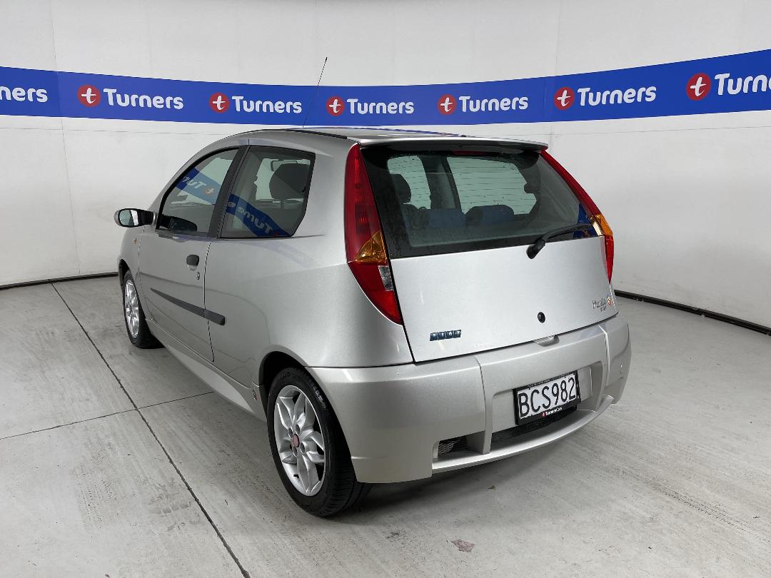 Photo '5' of Fiat Punto Photo '5' of Fiat Punto