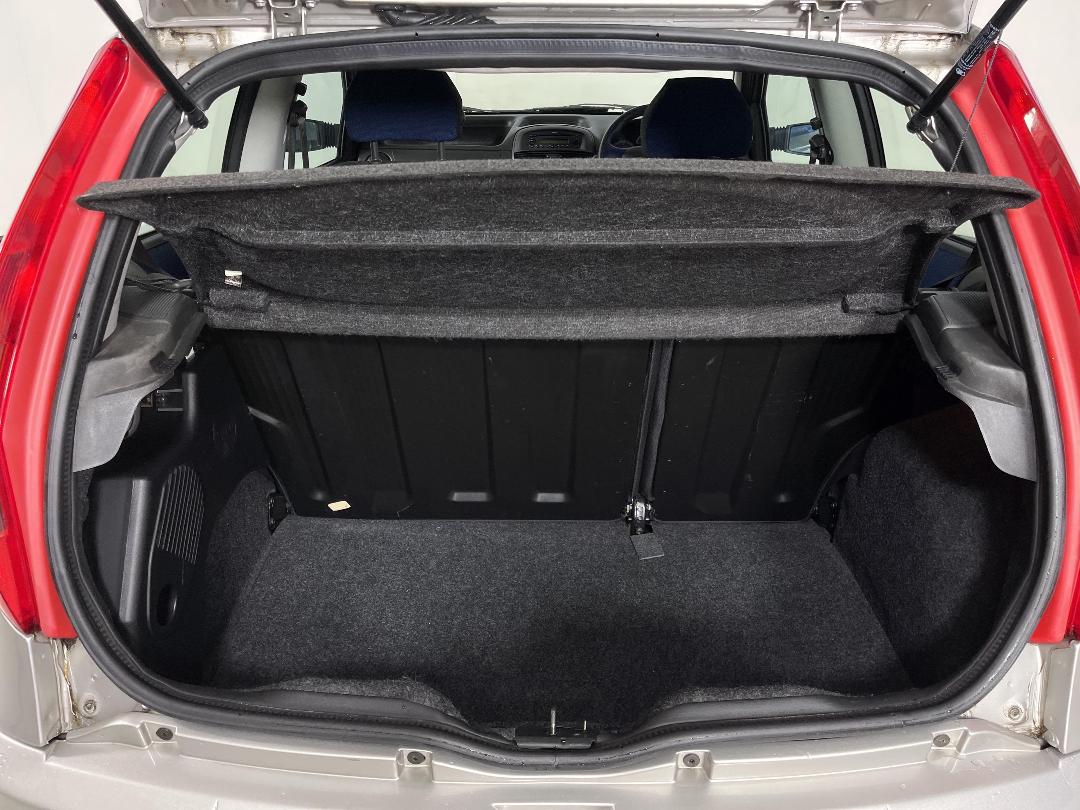 Photo '14' of Fiat Punto Photo '14' of Fiat Punto