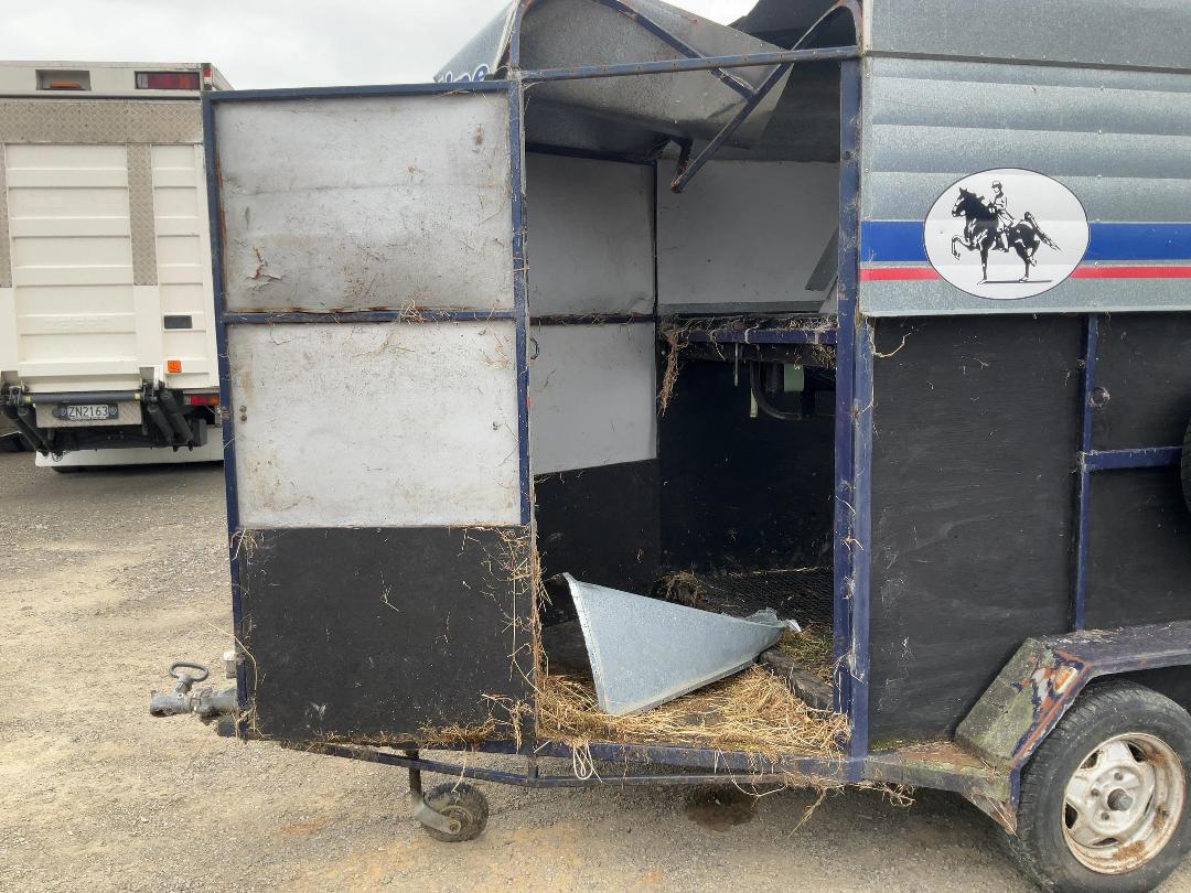 Photo '17' of Fieldline Float Horse Float - Single Photo '17' of Fieldline Float Horse Float - Single