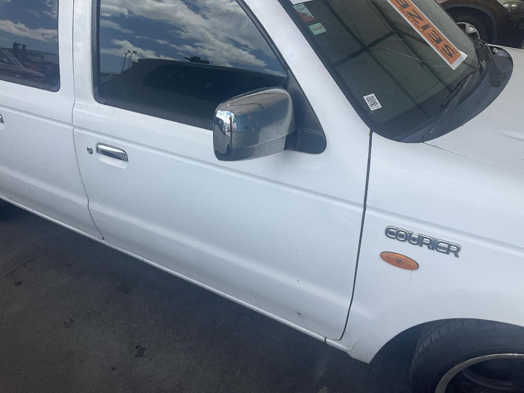 Photo '3' of Ford Courier XLX TD Crew