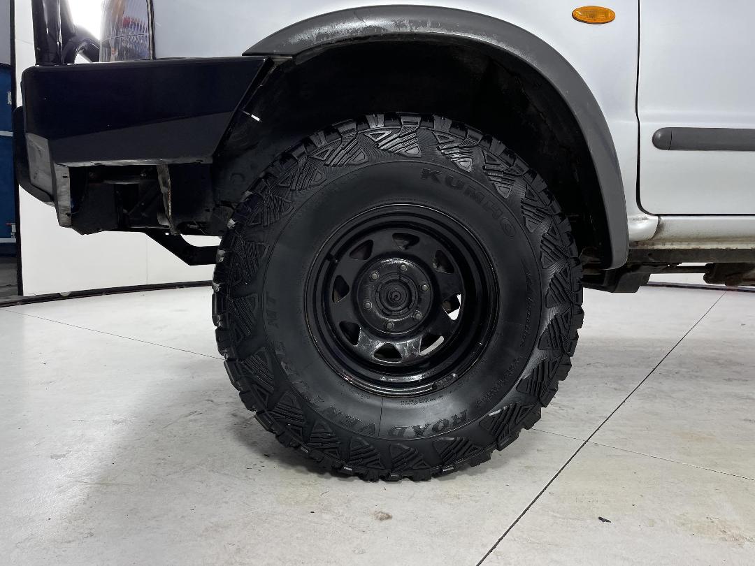 Photo '10' of Ford Courier