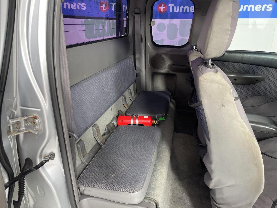 Photo '20' of Ford Courier