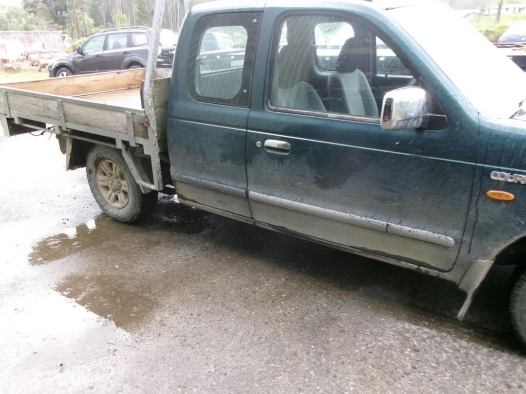 Photo '3' of Ford Courier XLT TD W/S