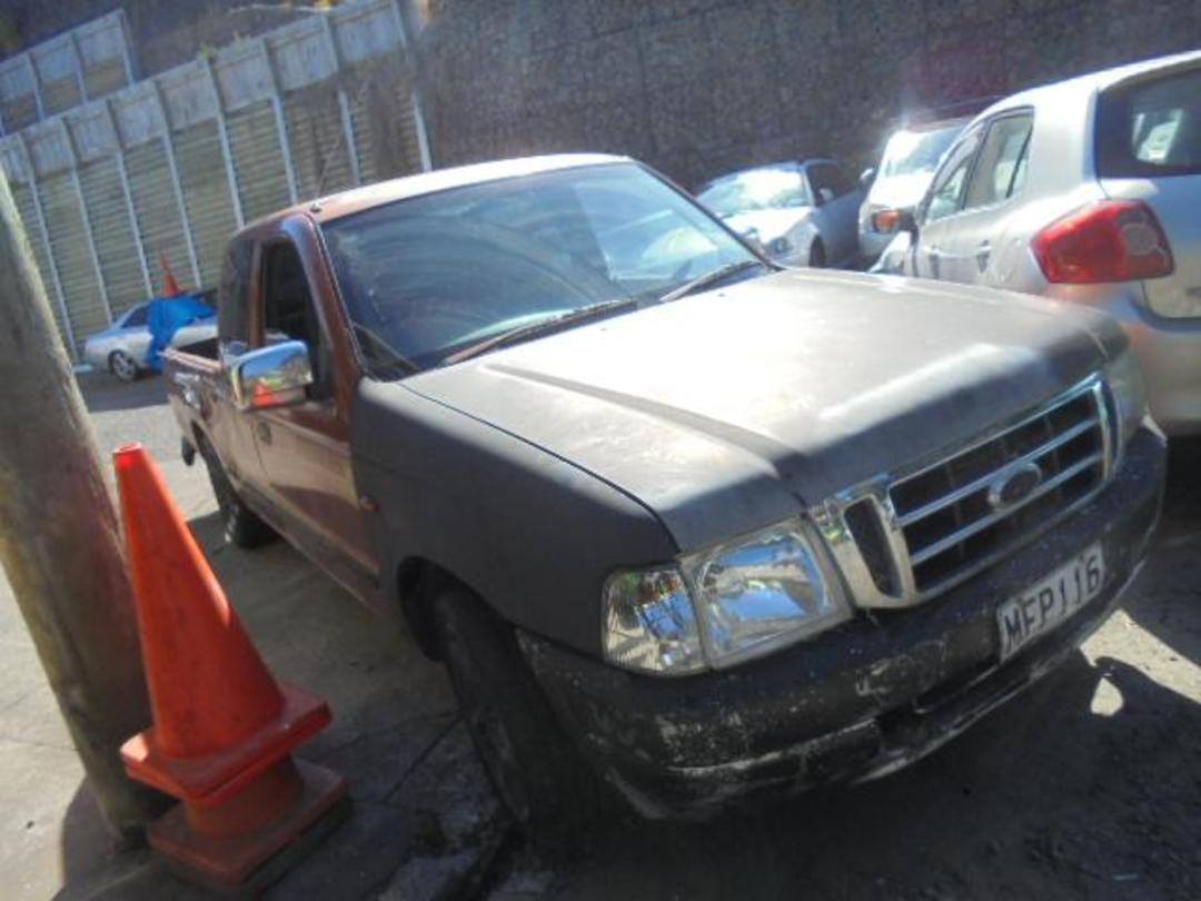 Photo '2' of Ford Courier XLT TD W/S