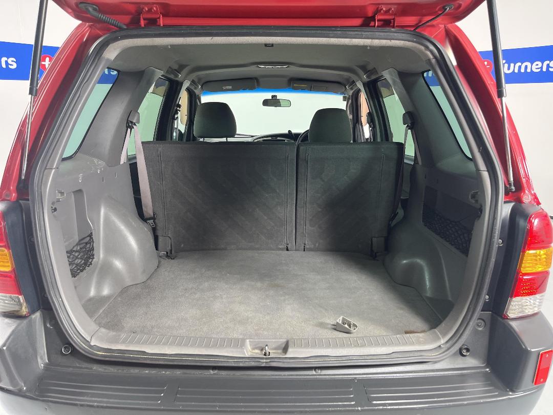 Photo '14' of Ford Escape