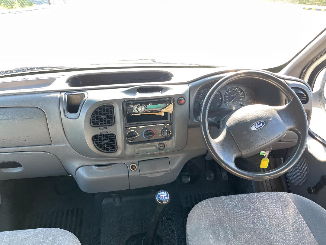 Photo '17' of Ford Transit