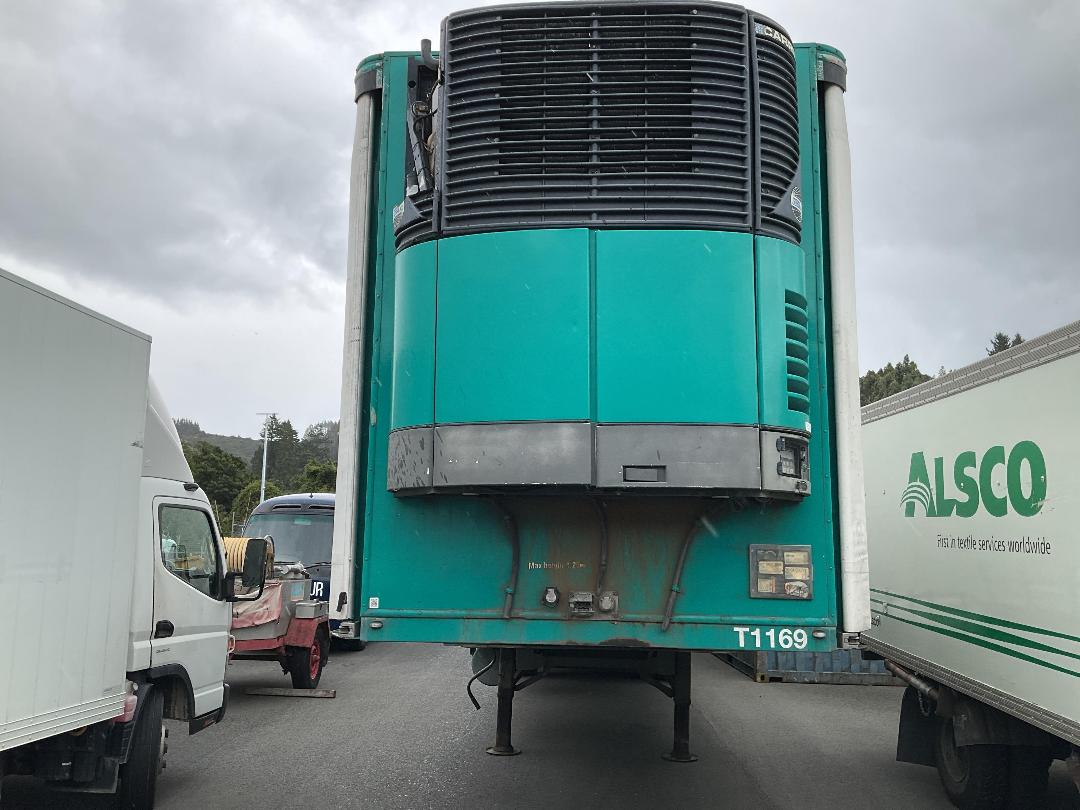 Photo '9' of FRUEHAUF FBC I-S3-13.9 Curtain/Chiller Semi