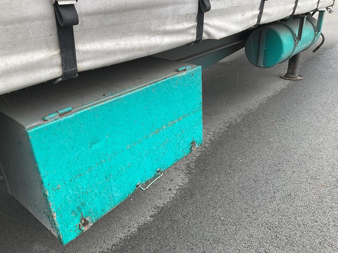 Photo '14' of FRUEHAUF FBC I-S3-13.9 Curtain/Chiller Semi