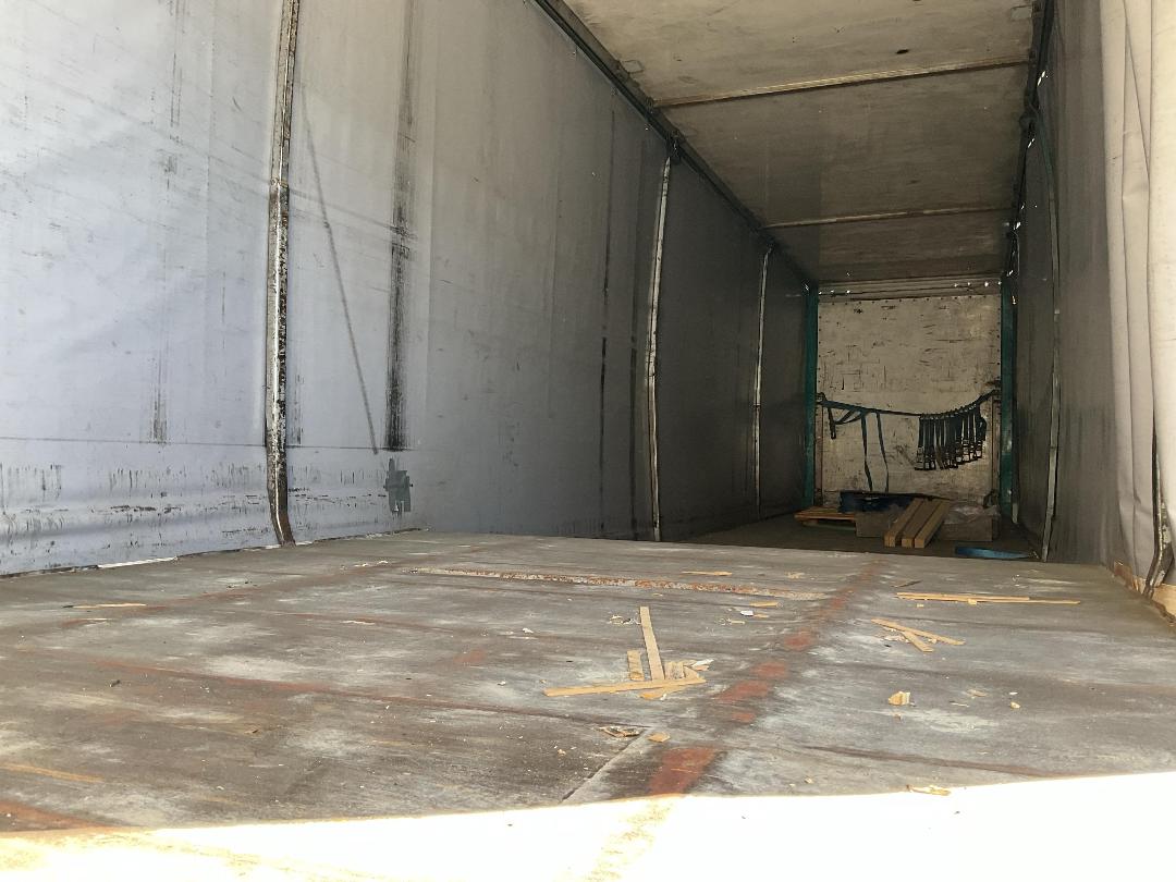 Photo '13' of FRUEHAUF FBC I-S3-13.9 Curtain/Chiller Semi