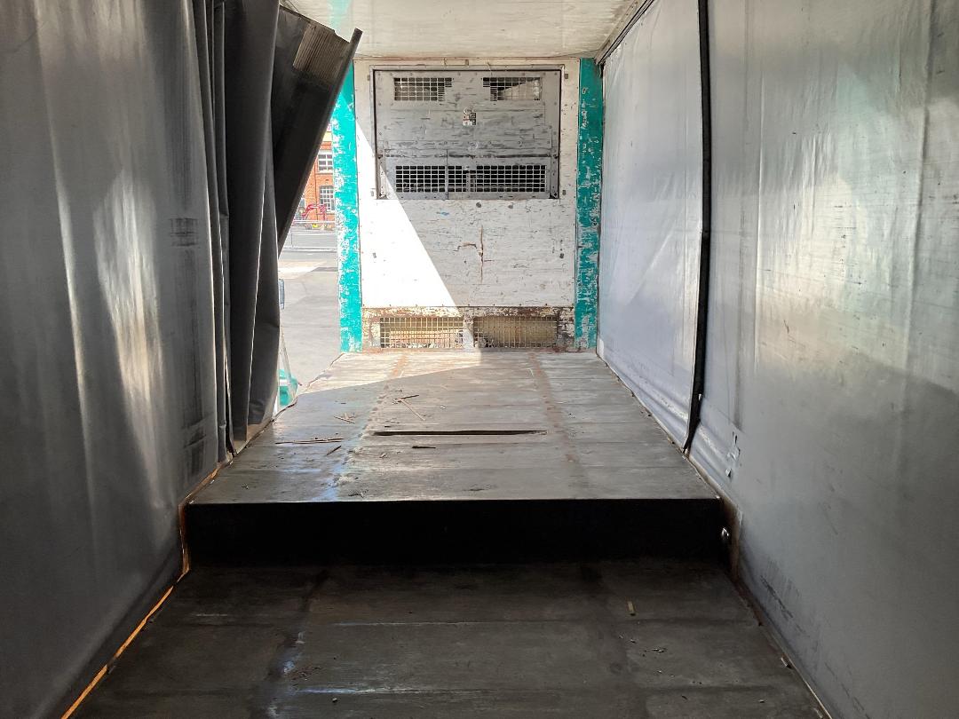 Photo '11' of FRUEHAUF FBC I-S3-13.9 Curtain/Chiller Semi