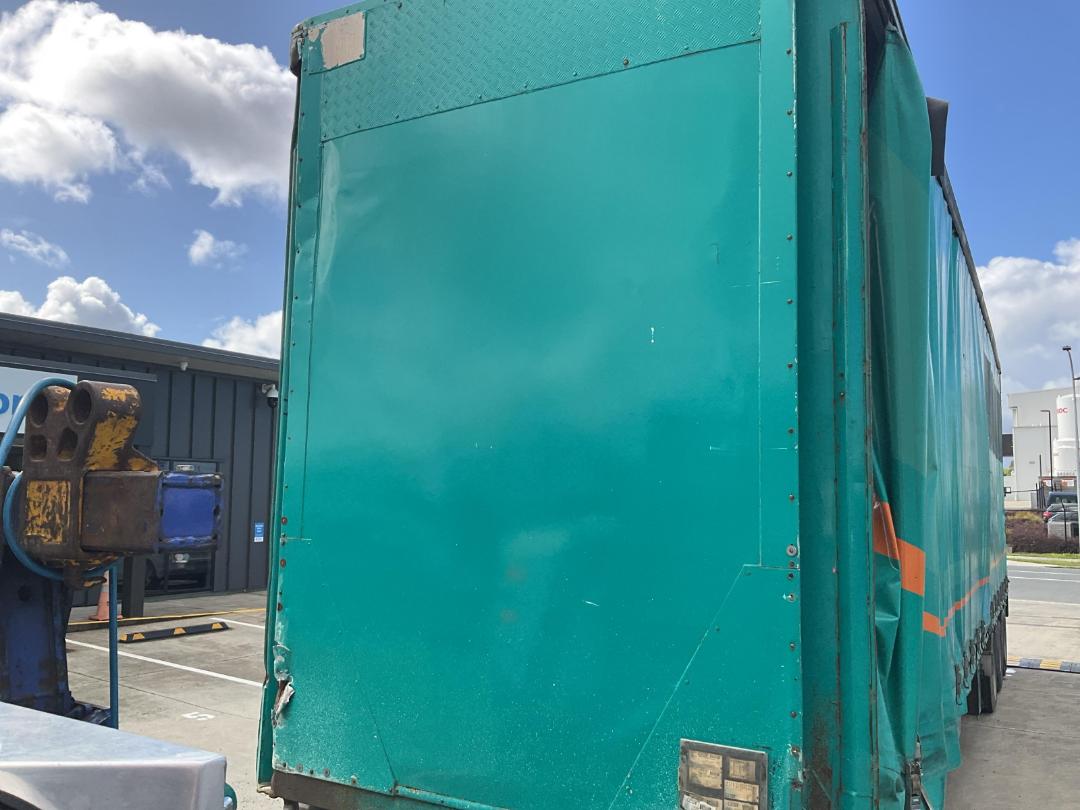 Photo '9' of FRUEHAUF RBC S2S2 9.4 Curtainsider Full