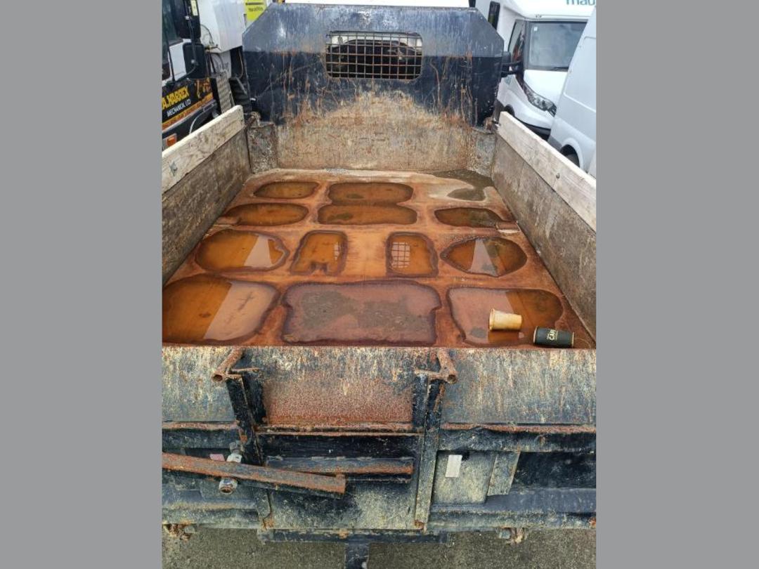 Photo '10' of Hino Dutro Tipper