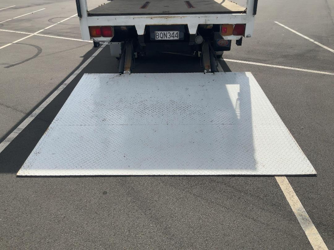 Photo '19' of Hino FD 1JLAG-HAU Curtainsider