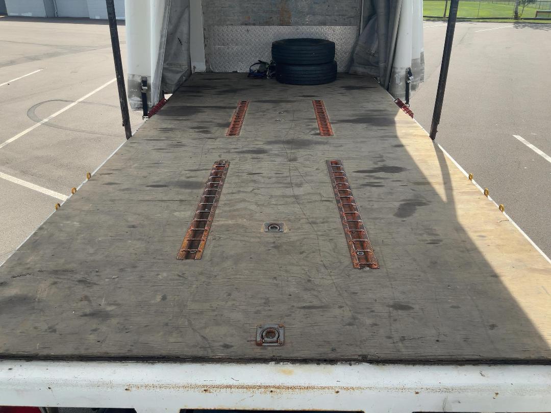 Photo '20' of Hino FD 1JLAG-HAU Curtainsider