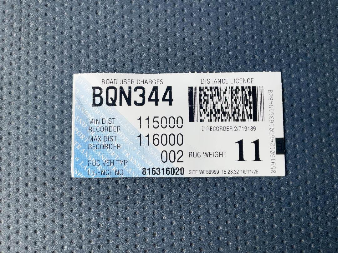 Photo '46' of Hino FD 1JLAG-HAU Curtainsider