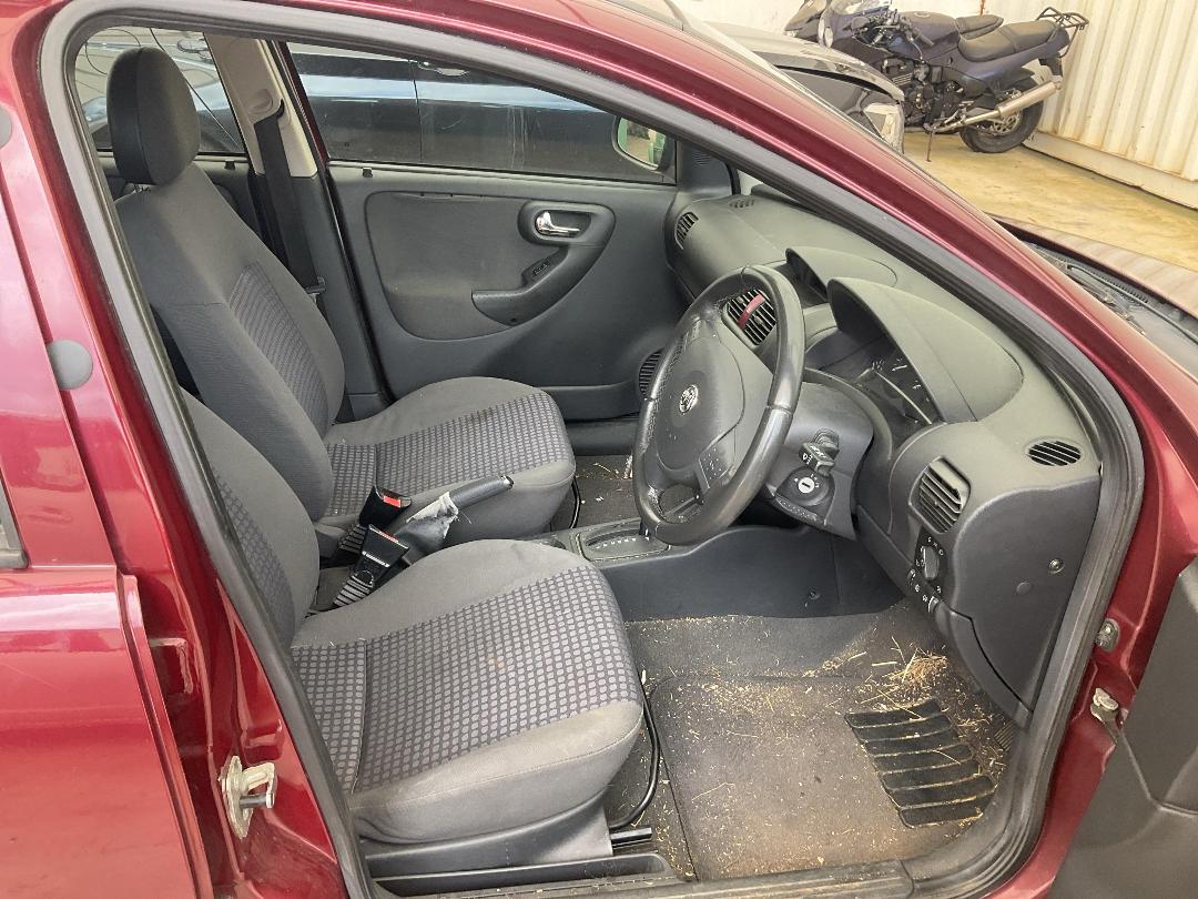 Photo '9' of Holden Barina CD HATCH AUTO Photo '9' of Holden Barina CD HATCH AUTO