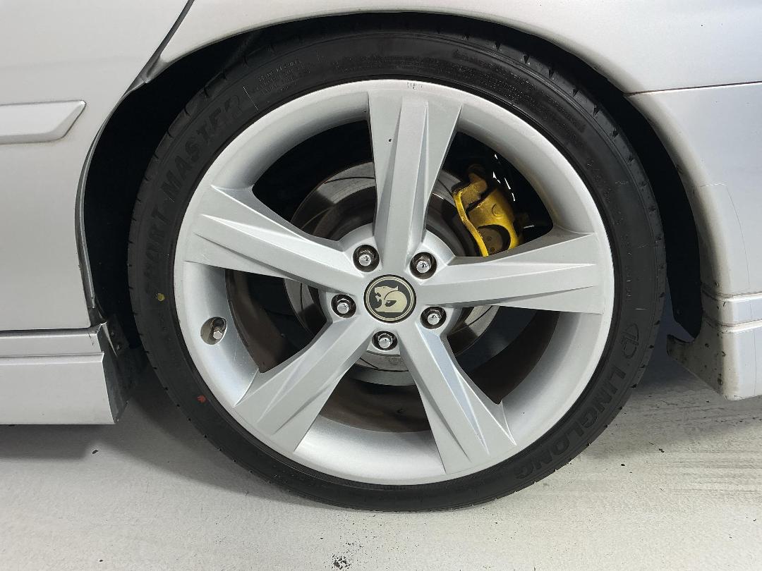 Photo '11' of Holden Commodore Photo '11' of Holden Commodore