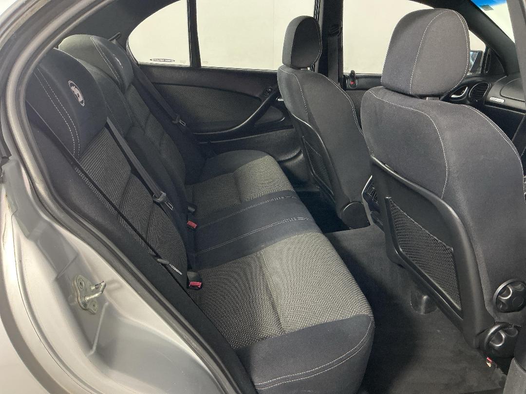 Photo '20' of Holden Commodore Photo '20' of Holden Commodore