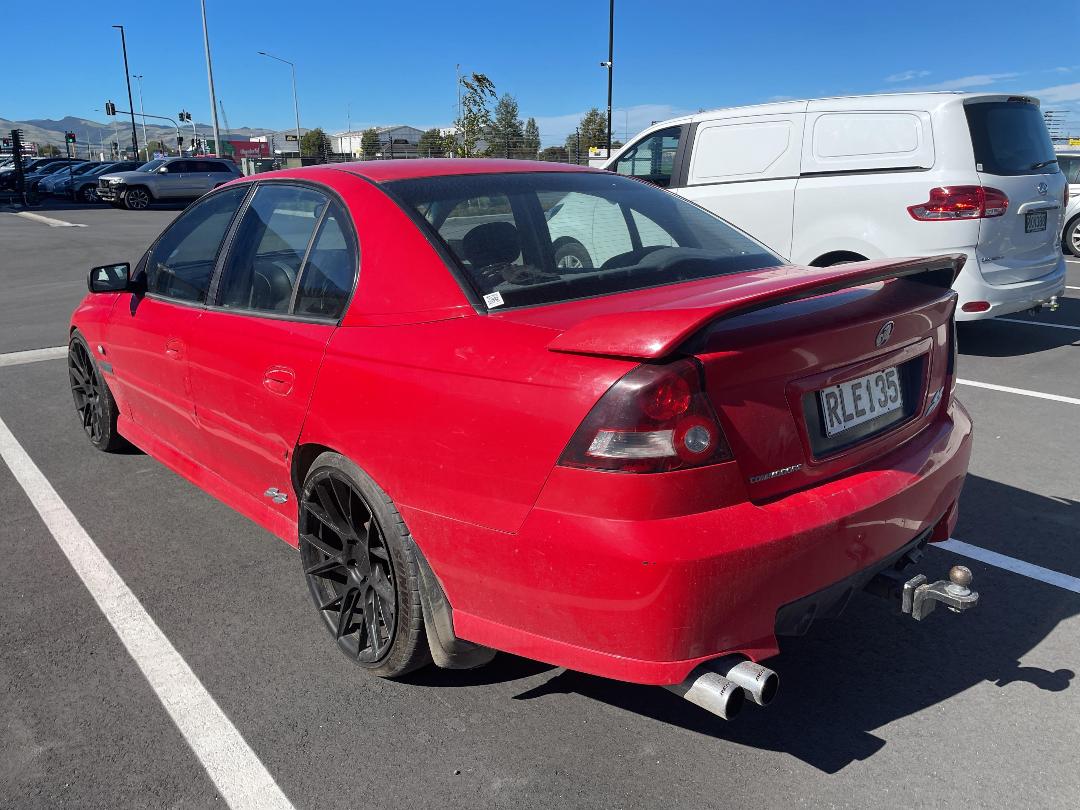 Photo '9' of Holden Commodore SS V8 Photo '9' of Holden Commodore SS V8