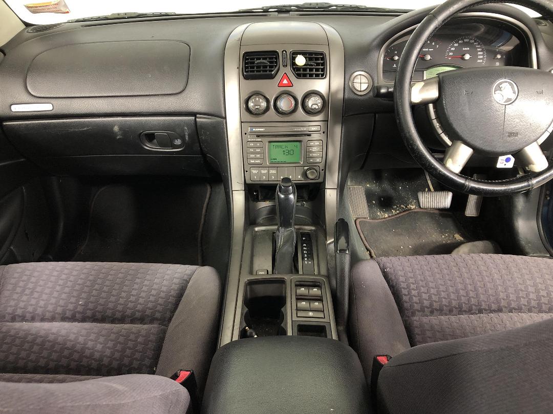 Photo '17' of Holden Commodore Photo '17' of Holden Commodore