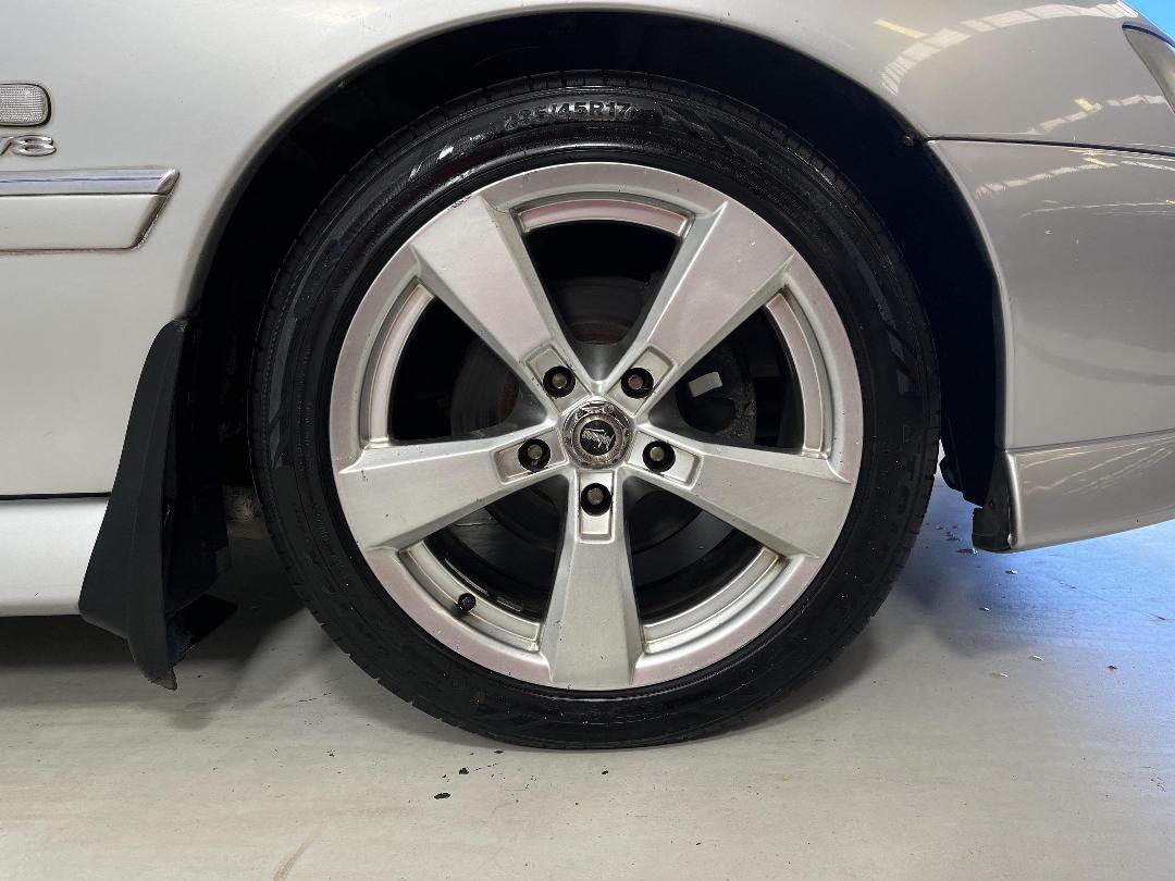 Photo '9' of Holden Commodore