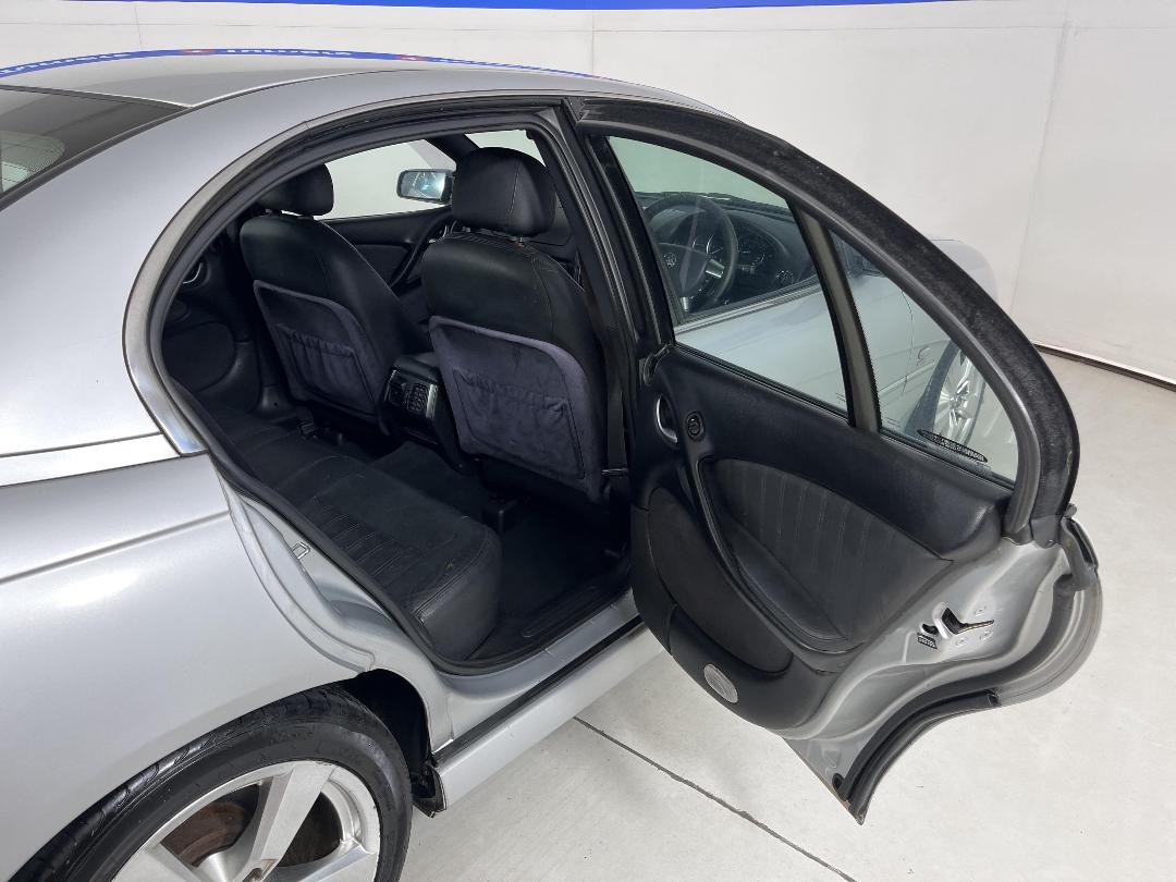 Photo '19' of Holden Commodore