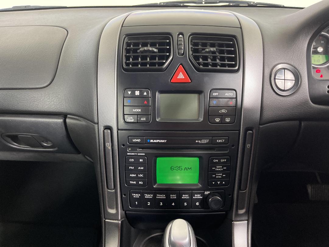 Photo '18' of Holden Commodore