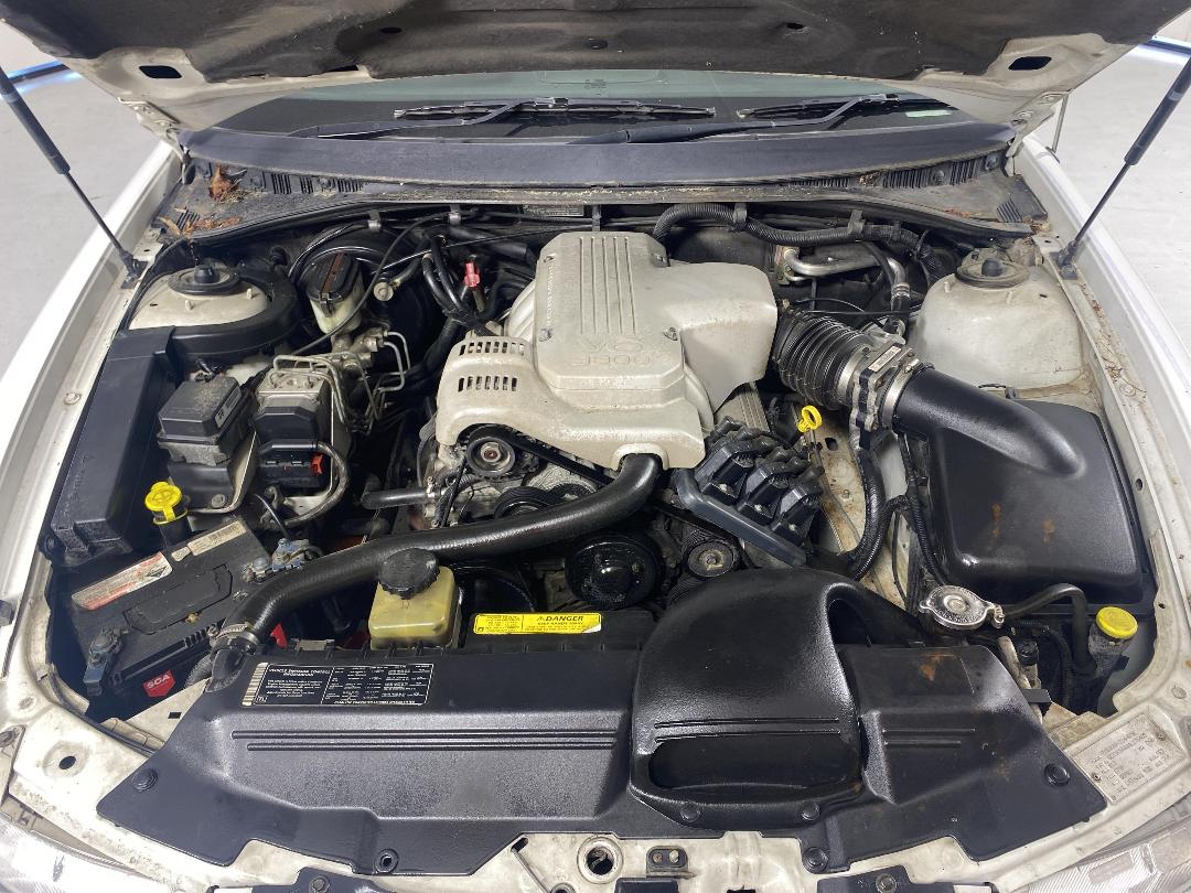 Photo '13' of Holden Commodore Photo '13' of Holden Commodore